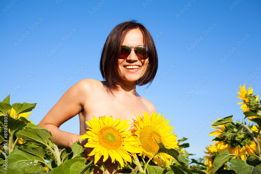 Sunflower nude photos
