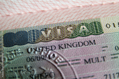 Obraz na plátně United Kingdom visa in passport