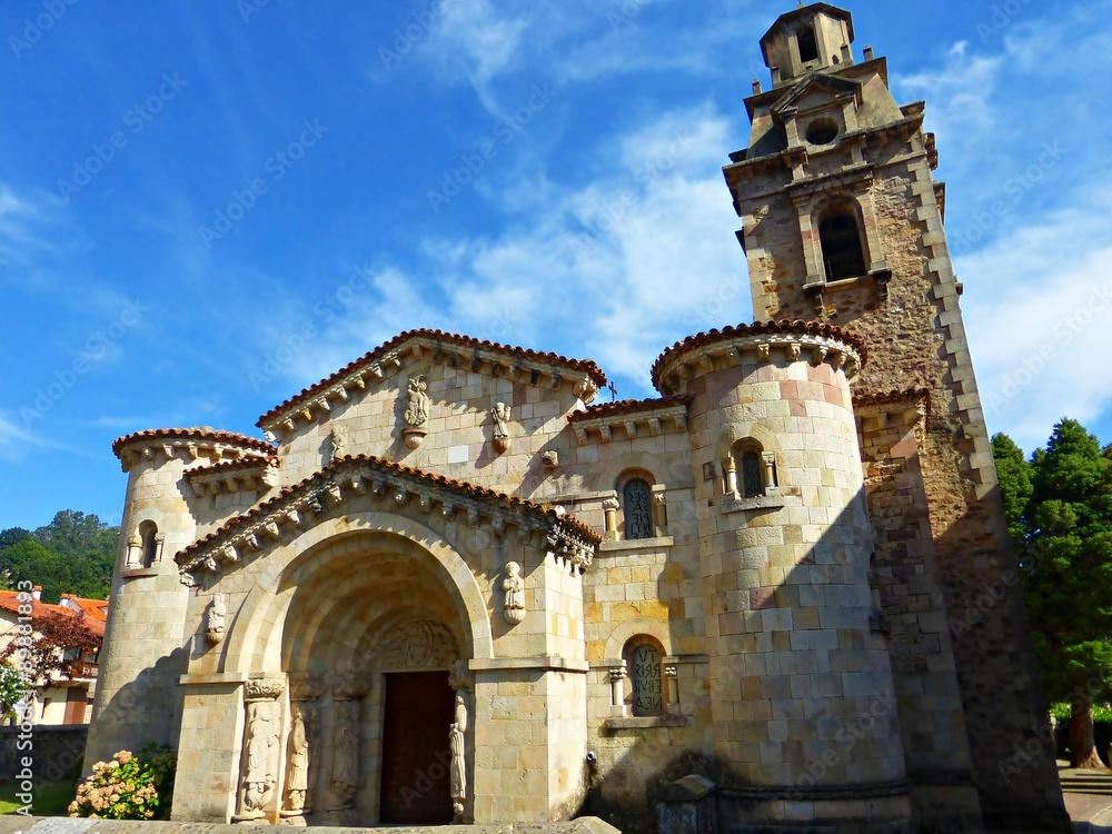 iglesia neo-romanica de puente viesgo
