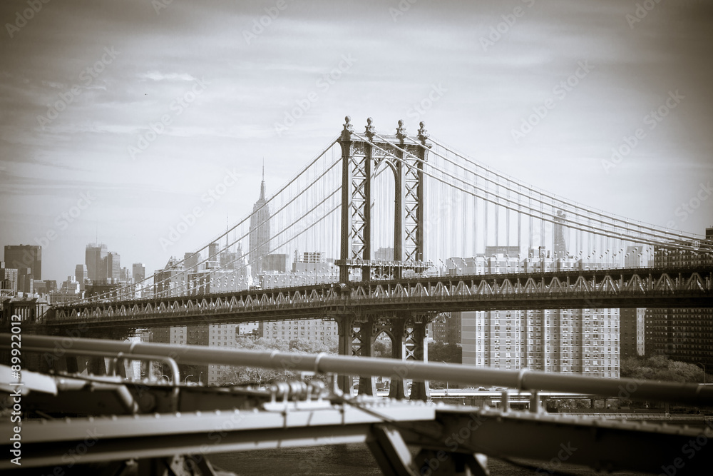 Fototapeta premium Manhattan Bridge łączący Manhattan i Brooklyn