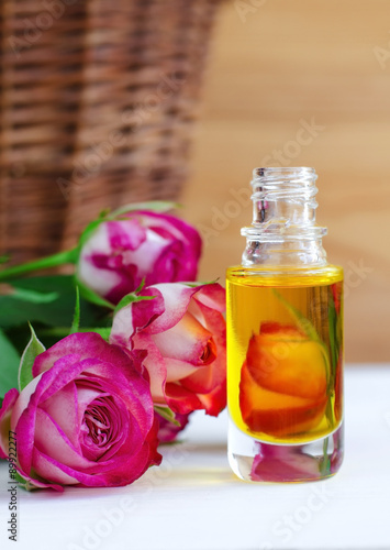 Cosmetic aroma oil with rose essence