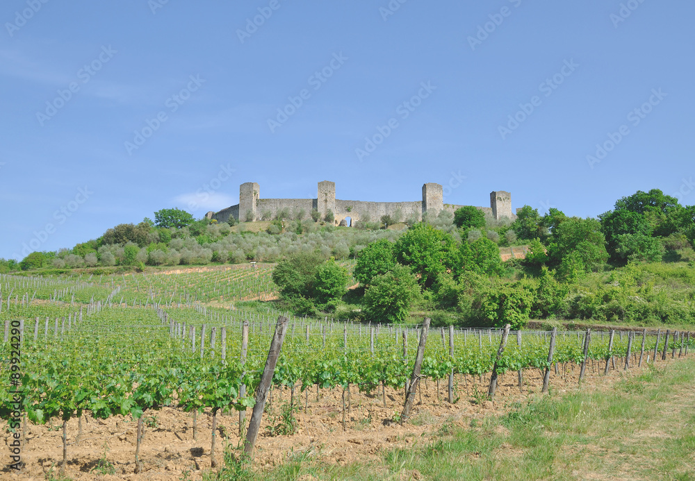 das mittelalterliche Dorf Monteriggioni bei Siena im Chianti Weingebiet,Toskana,Italien
