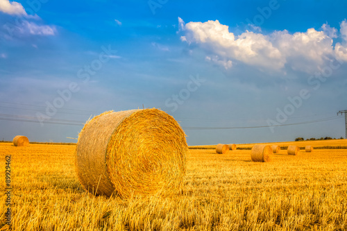 Heuballen zur Getreide-Erntezeit