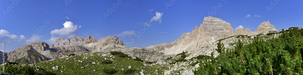Fototapeta premium Rifugio nelle Dolomiti