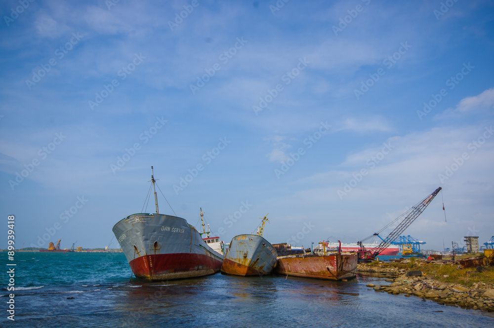 Boats that are on reparation next to the Panama Canal