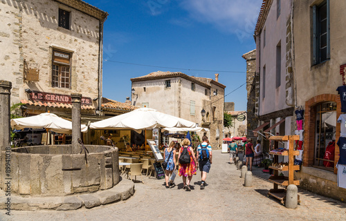 Fototapeta Naklejka Na Ścianę i Meble -  Carcassonne, France. Area with a well in the old town in the fortress