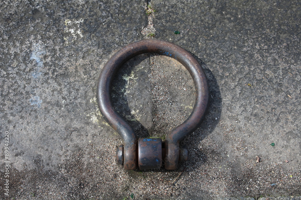 Eisenring zum Vertauen von Booten Eisenring zum Vertauen von Booten