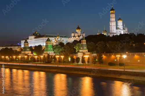 Nacht Blick auf Kreml Burg in Moskau, Russland