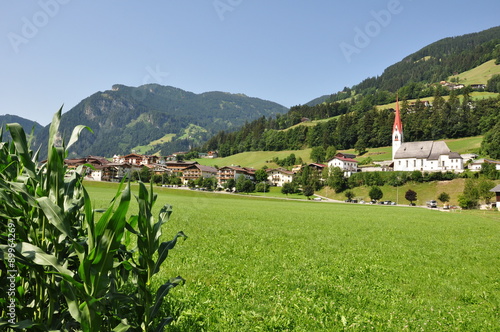 Urlaubsort Hippach im Zillertal / Österreich photo