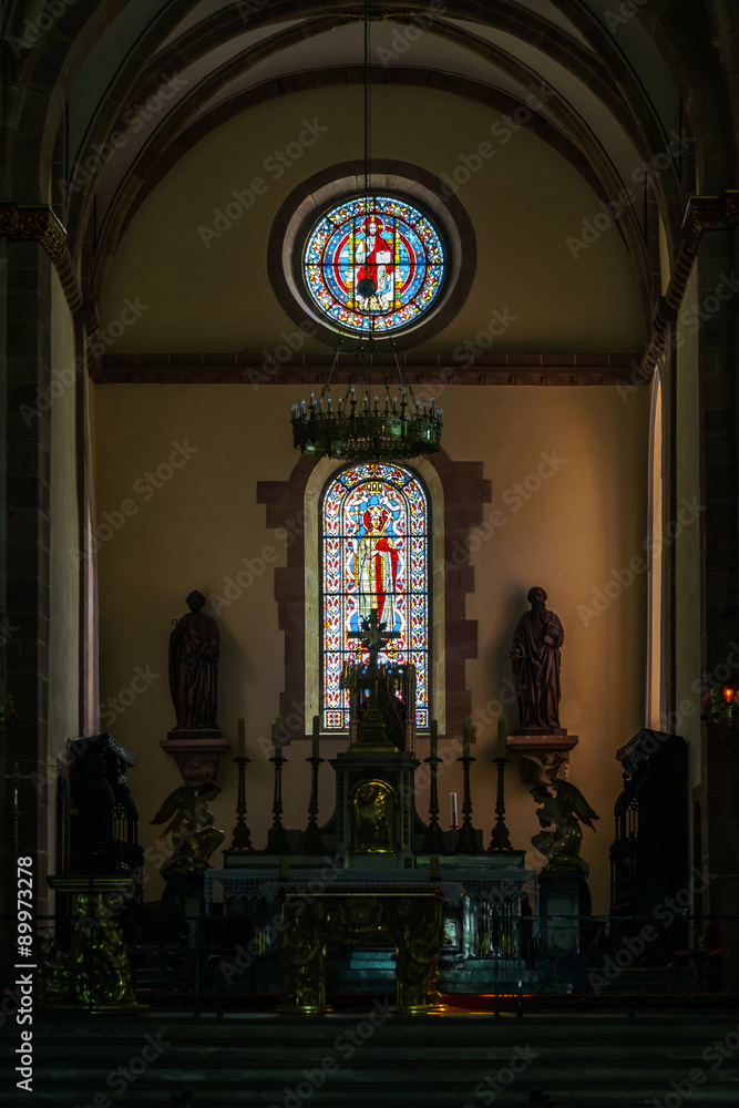 Fototapeta premium Sun light through the leaded pane in old majestic church