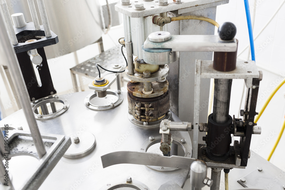 Creamery machine production device Creamery machine production device