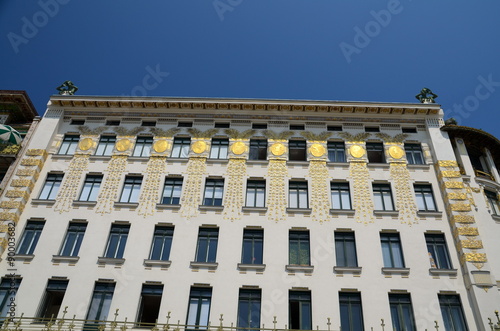 Bild auf Leinwand Viennese row houses at the viennese Naschmarkt