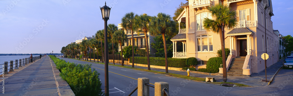 Fototapeta premium Battery Street Waterfront, Charleston, Karolina Południowa
