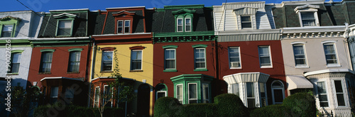 Foto These are typical urban style row houses