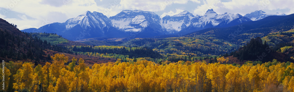 Sneffels Mountain range in autumn