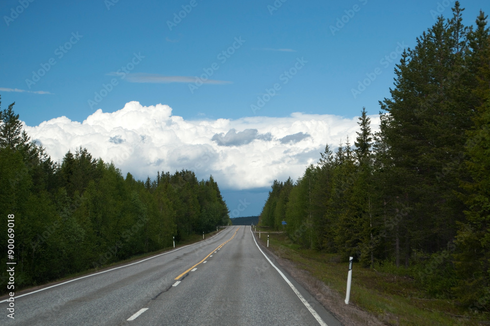 Strasse ins Nirgendwo Strasse ins Nirgendwo
