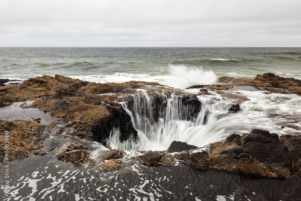 Thor's Well, Oregon