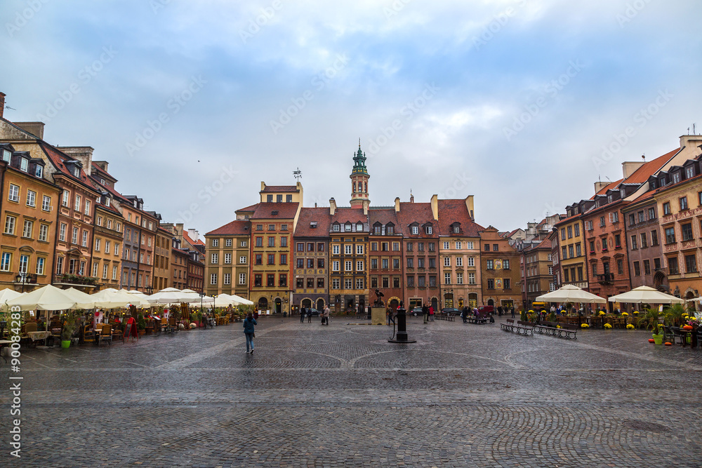 Old town sqare in Warsaw - obrazy, fototapety, plakaty 