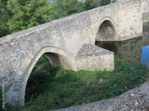 Deux-Sèvres - Saint-Généroux - Pont roman sur Le Thouet