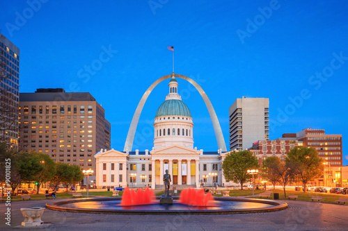 St. Louis downtown with Old Courthouse