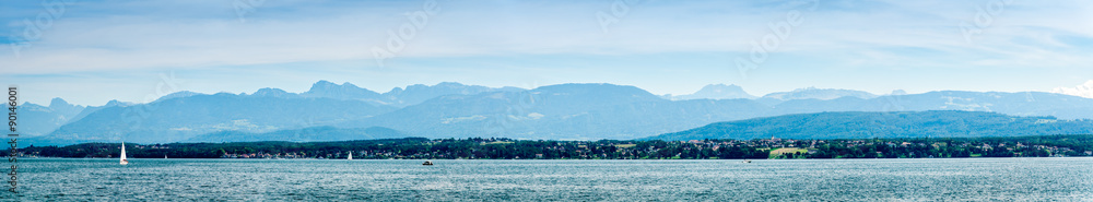 Nyon, château et lac Léman