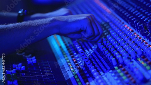 Hand of the sound producer