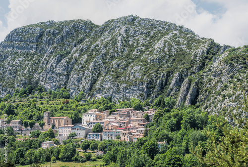 Wallpaper Mural the village of St. auban Torontodigital.ca