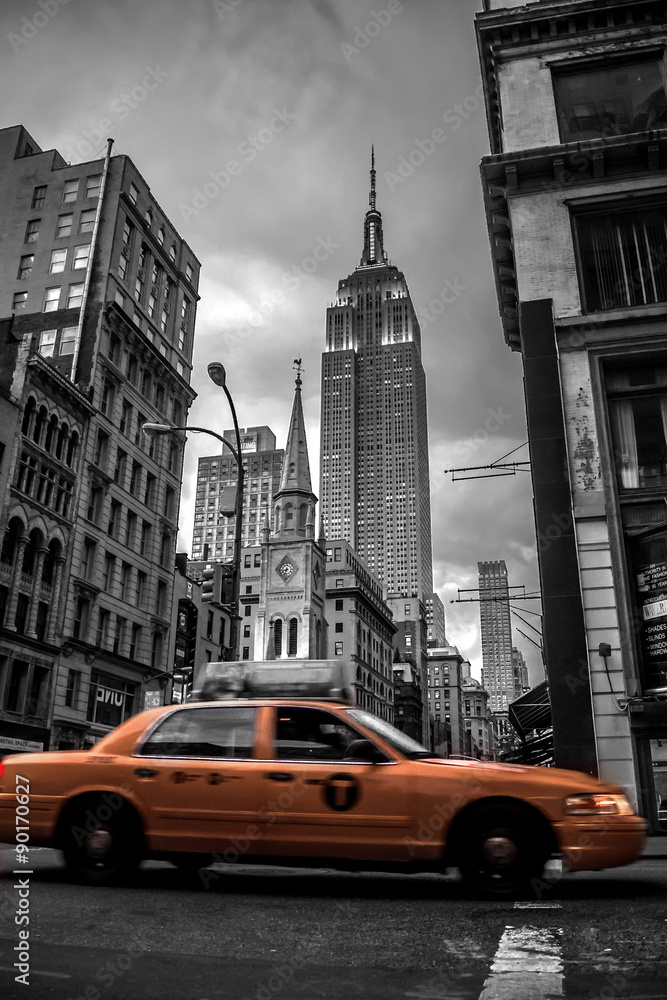 Obraz premium Ulica Nowego Jorku wieczorem