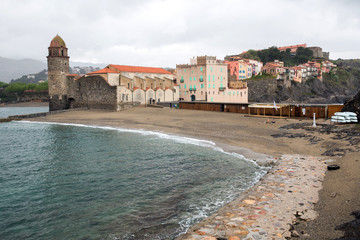 Acrylglasbilder Stadt am Wasser Collioure Küstenort in Südfrankreich  © Yevgenia Gorbulsky