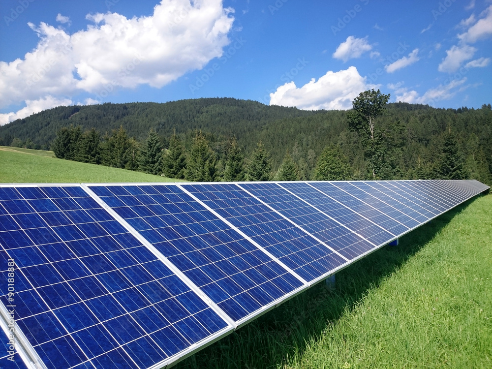 Solaranlage im Grünen