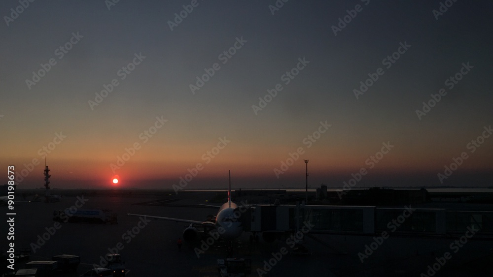 sunrise at the airport, Venice