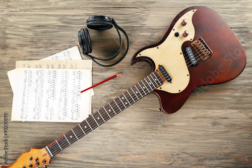 Electric guitar with headph...