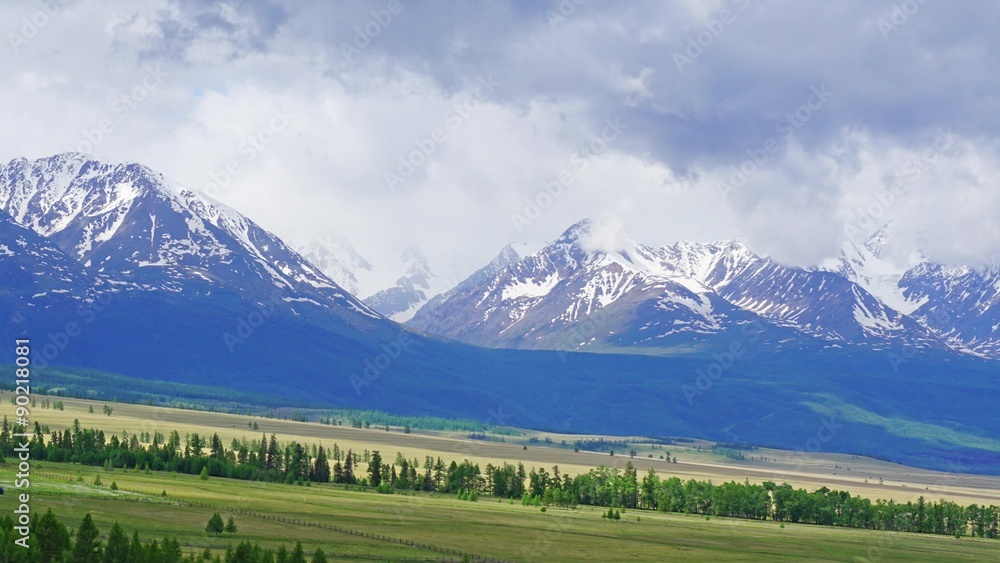 timelapse landscape with clouds moving over mountains - Altay Russia, 4k
timelapse landscape with clouds moving over mountains - Altay Russia, 4k