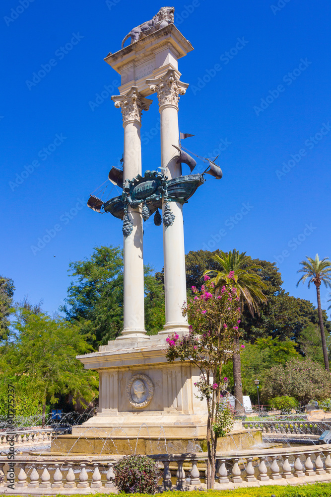 Obraz premium Monument in Catalina Rivera Gardens in the city of Seville, Spai