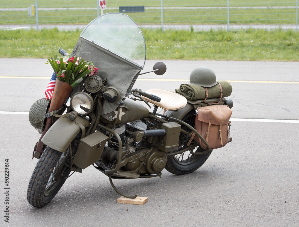 Altes Amerikanisches Militär Motorrad. Stock Photo | Adobe Stock