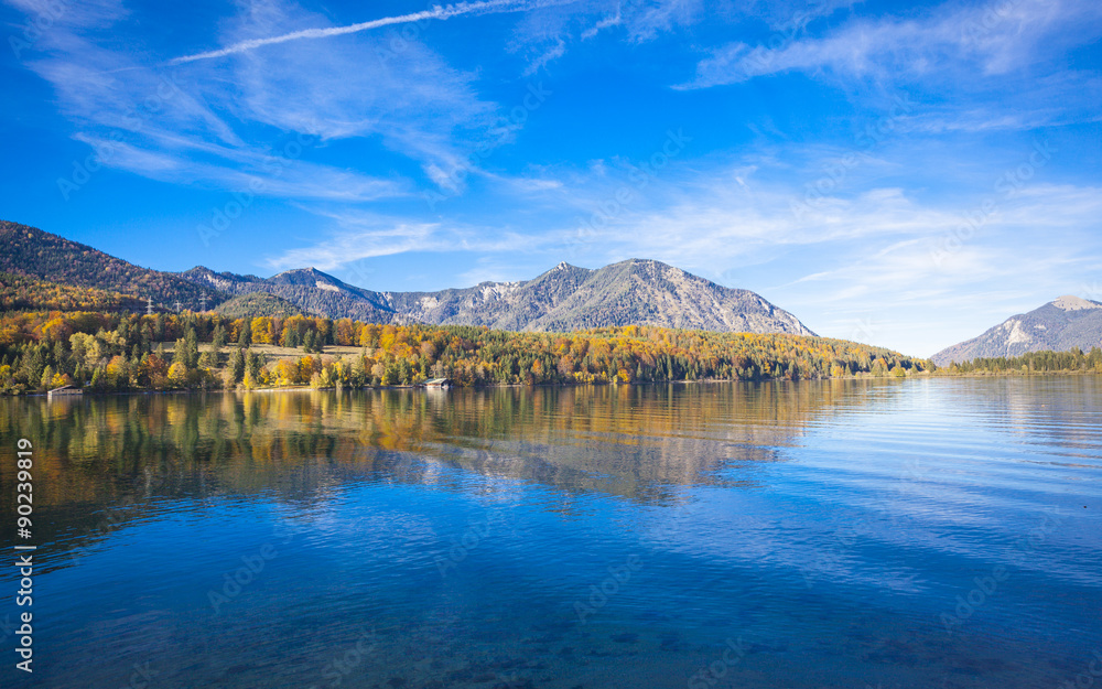 Walchensee in Bayern im Herbst