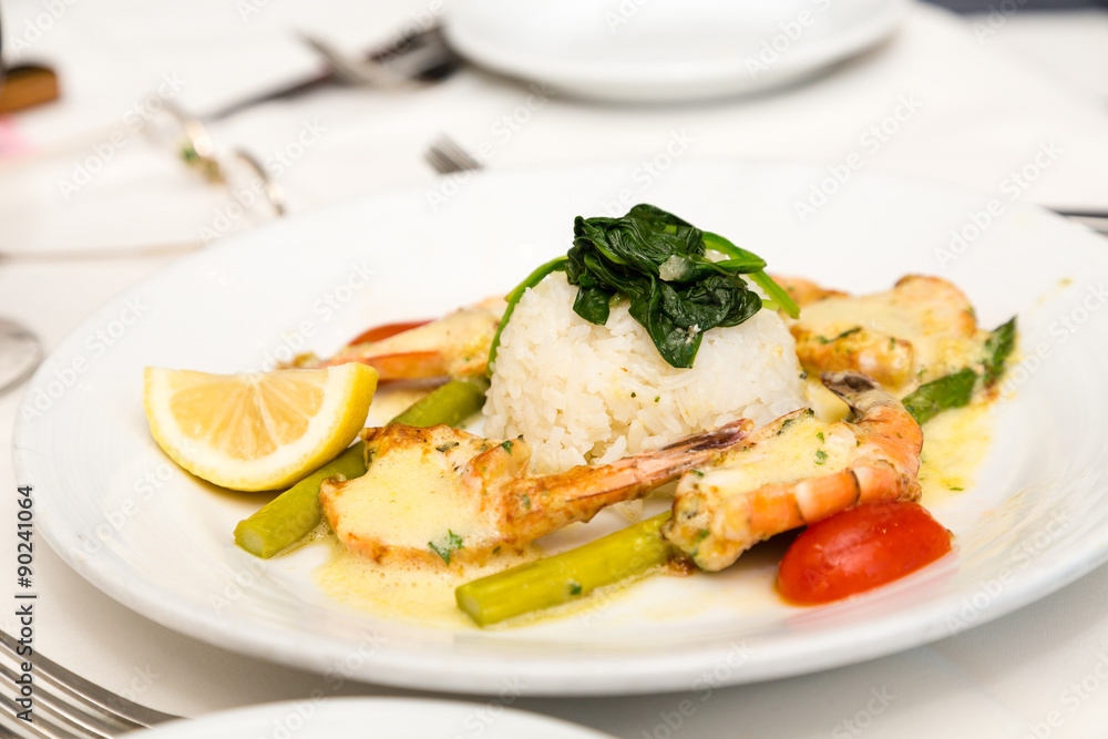 White Rice with Broiled Shrimp White Rice with Broiled Shrimp