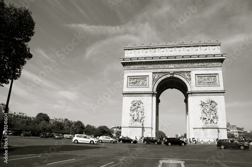 Arc de triomphe - Paris photo