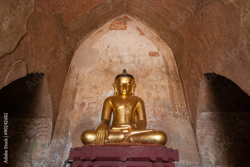 Buddha statue at Bagan