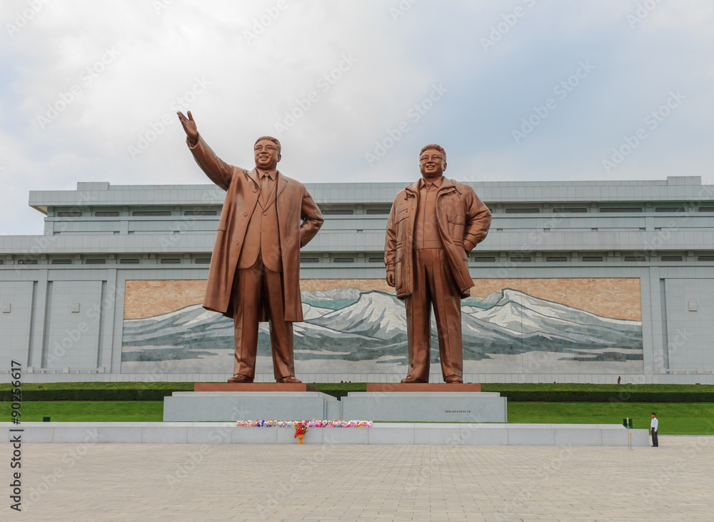 Grand Monument  on Mansu Hill in Pyongyang. - obrazy, fototapety, plakaty 