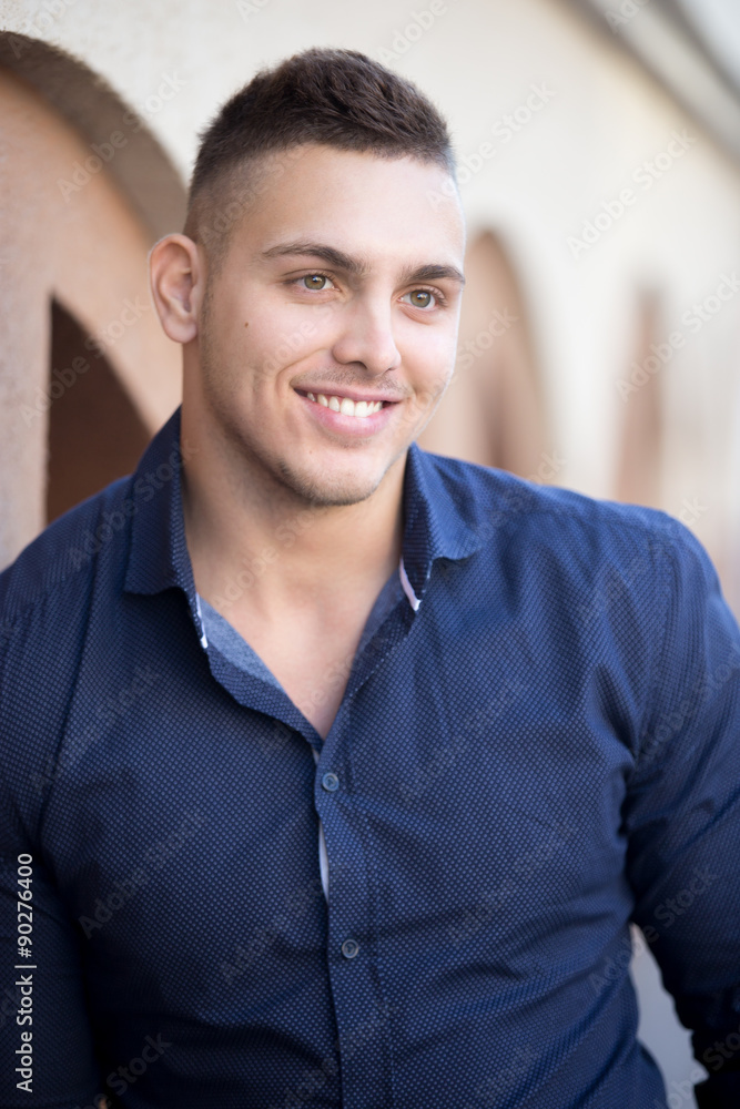 Obraz premium Cheerful guy portrait
