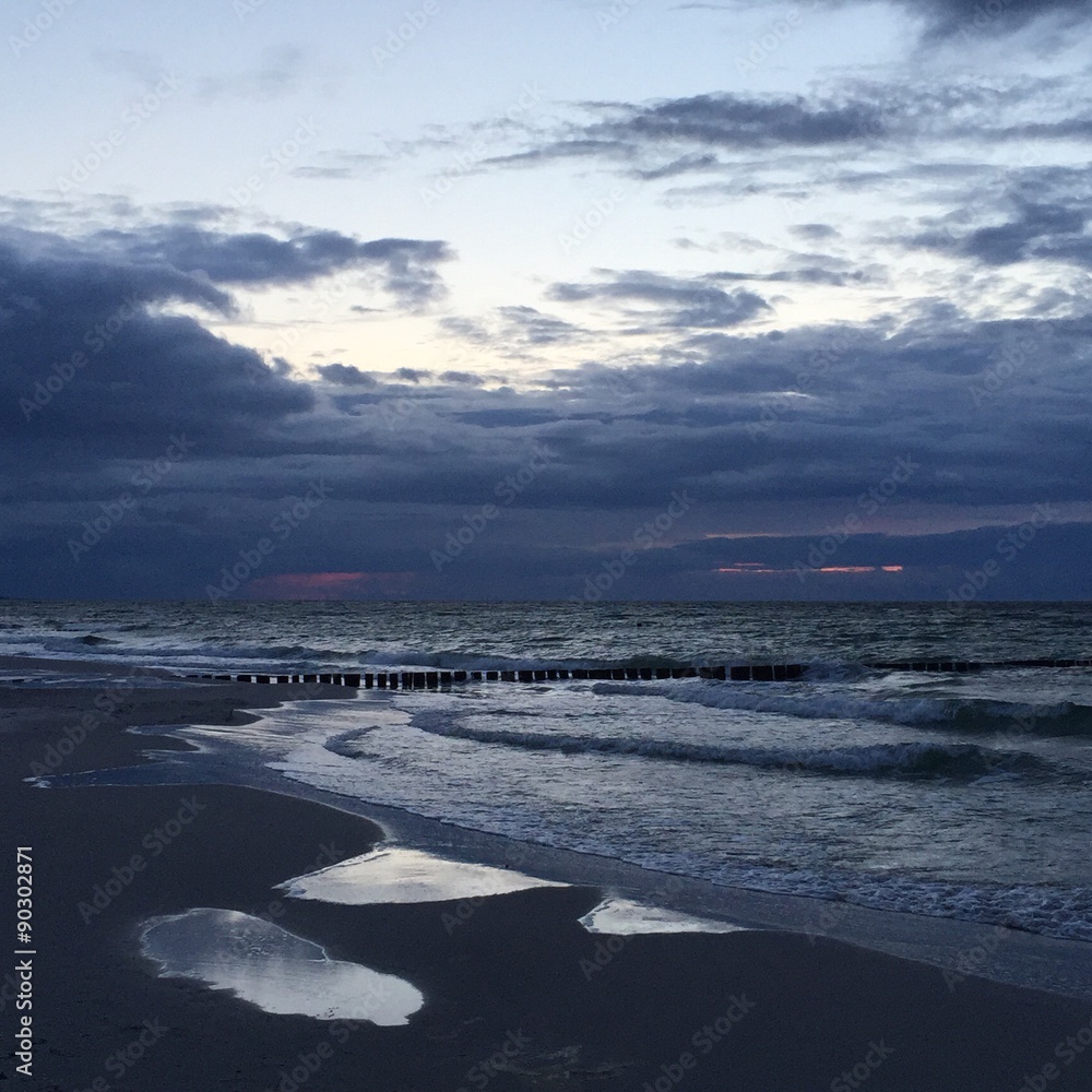 Fototapeta premium Abendstimmung am Ostseestrand