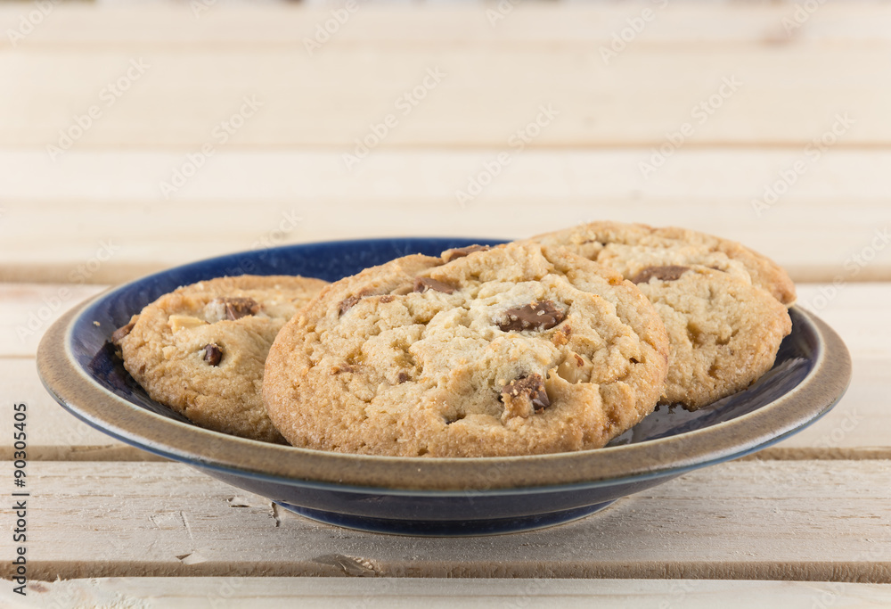 milk chocolate toffee almond cookies milk chocolate toffee almond cookies