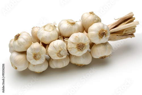 bunch of garlic bulbs 