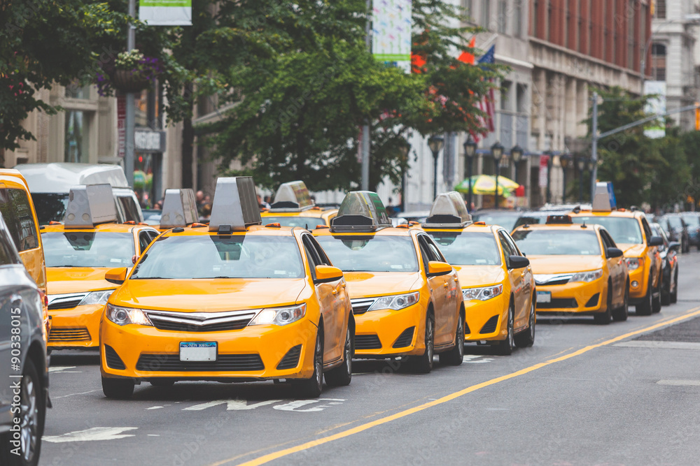 Fototapeta Typowa żółta taksówka w Nowym Jorku