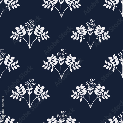 Seamless hand-drawn floral ...