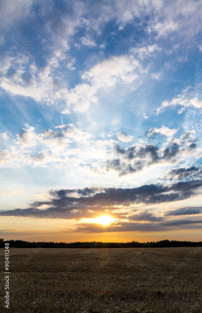 Zonsondergang/zonsopkomst in Limburg. Zonsondergang/zonsopkomst in Limburg.