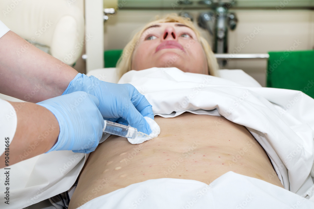 Obraz premium woman is in the process cellulite mesotherapy clinic