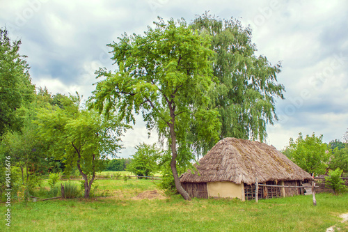 Ukrainian wooden barn Thatched © Vadim Hnidash