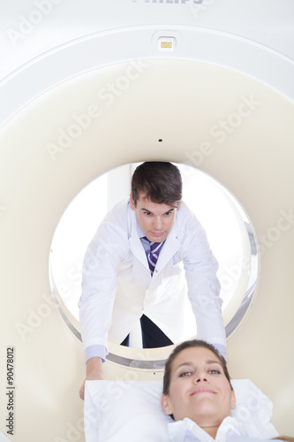 Woman get a tomography